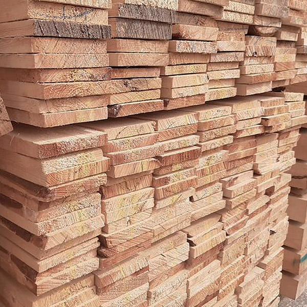 Доска полуобрезная 25×100/150 мм, 3-4 сорт